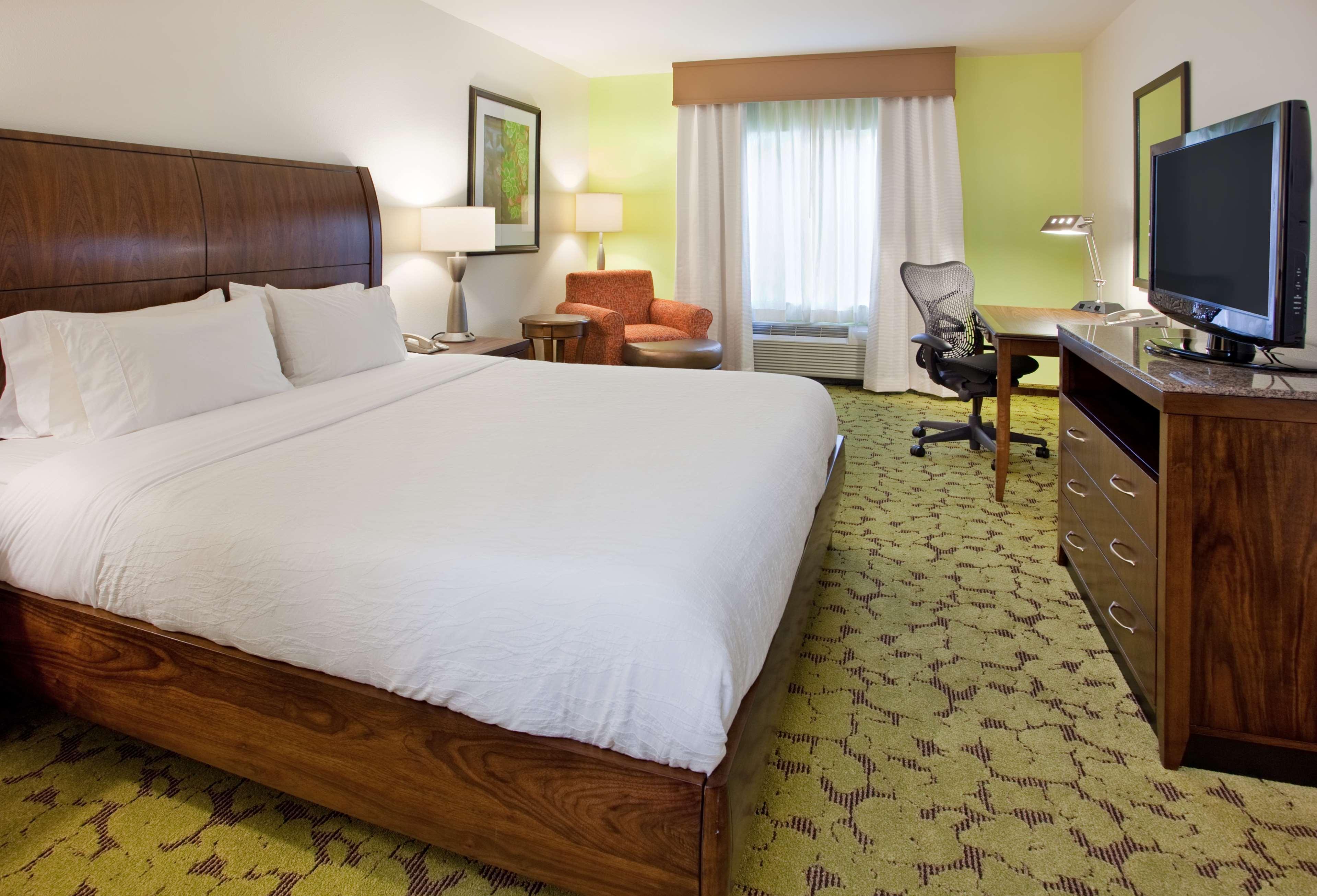 Hilton Garden Inn Boca Raton Exterior photo