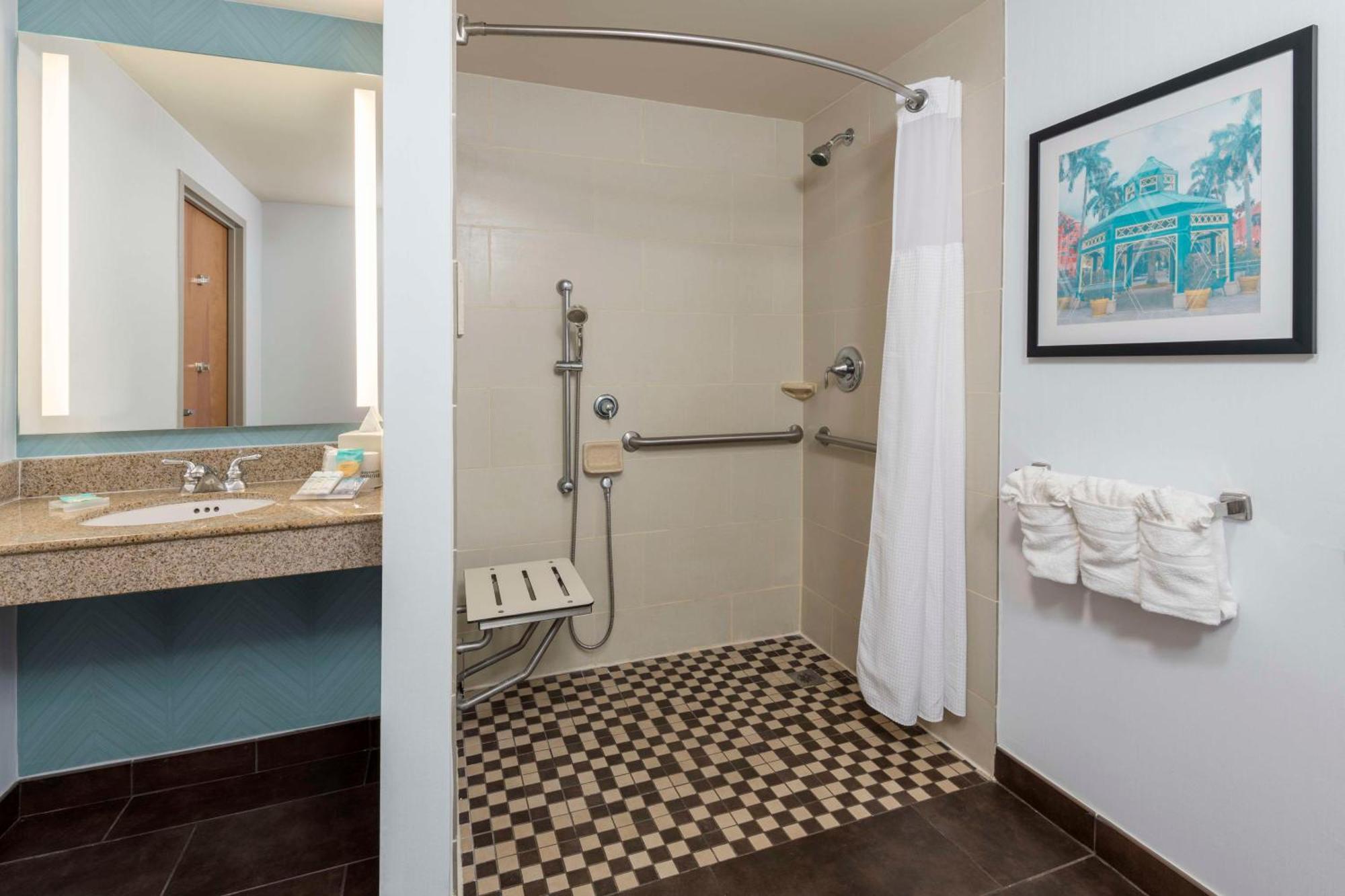 Hilton Garden Inn Boca Raton Exterior photo