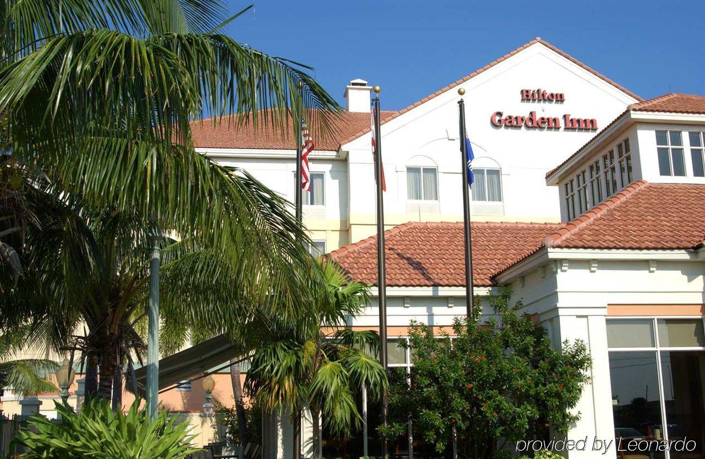 Hilton Garden Inn Boca Raton Exterior photo